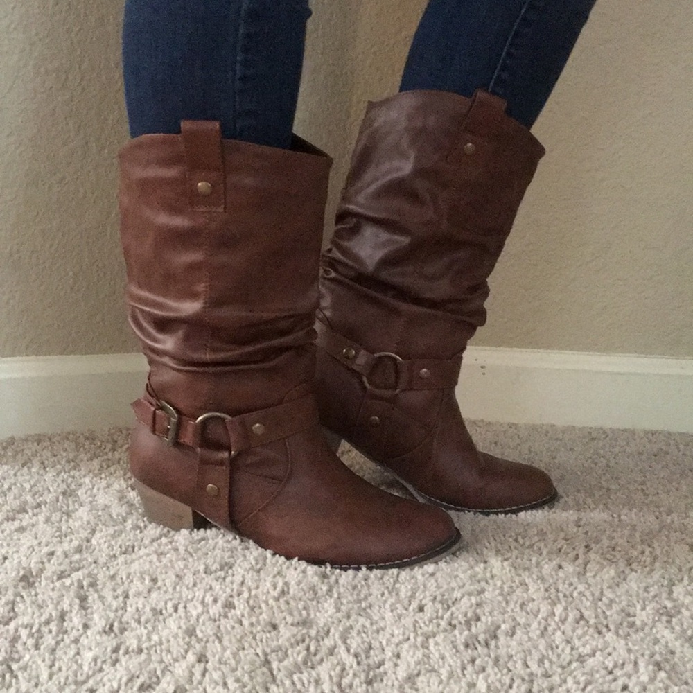 Very lightly worn, low brown boots